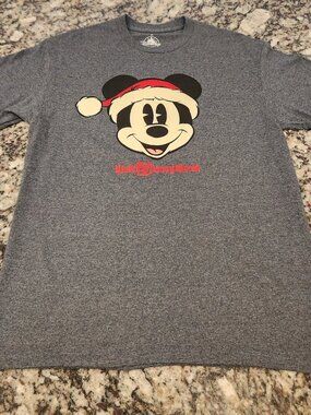 New Classic Mickey Mouse Santa Hat Christmas T-Shirt Mens Gray S Disney